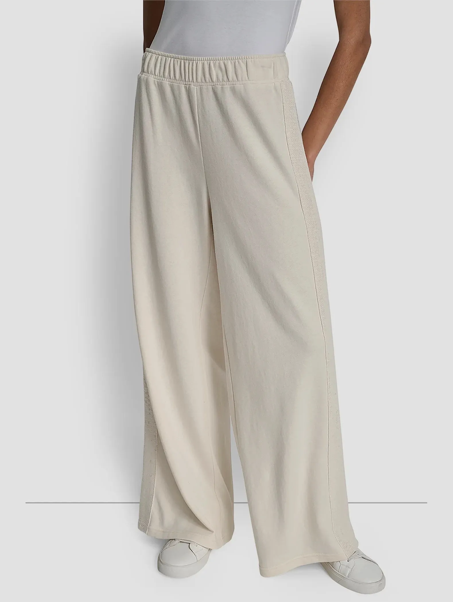 Спортивные брюки