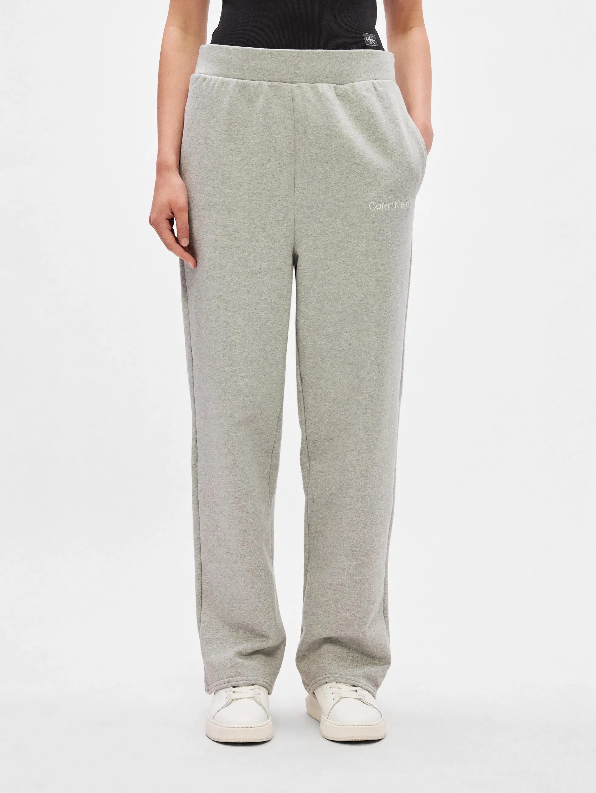 Спортивные брюки