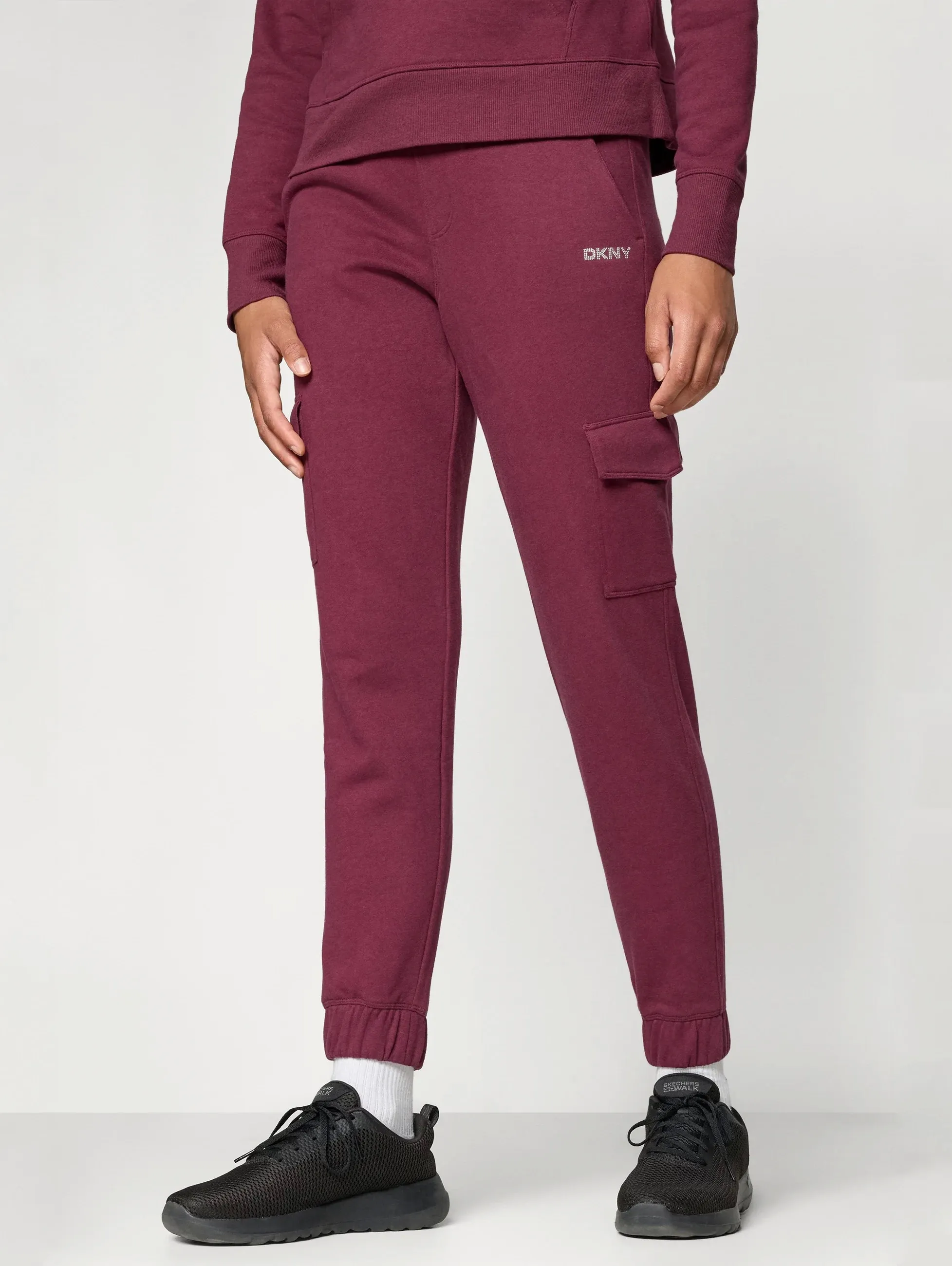 Спортивные брюки