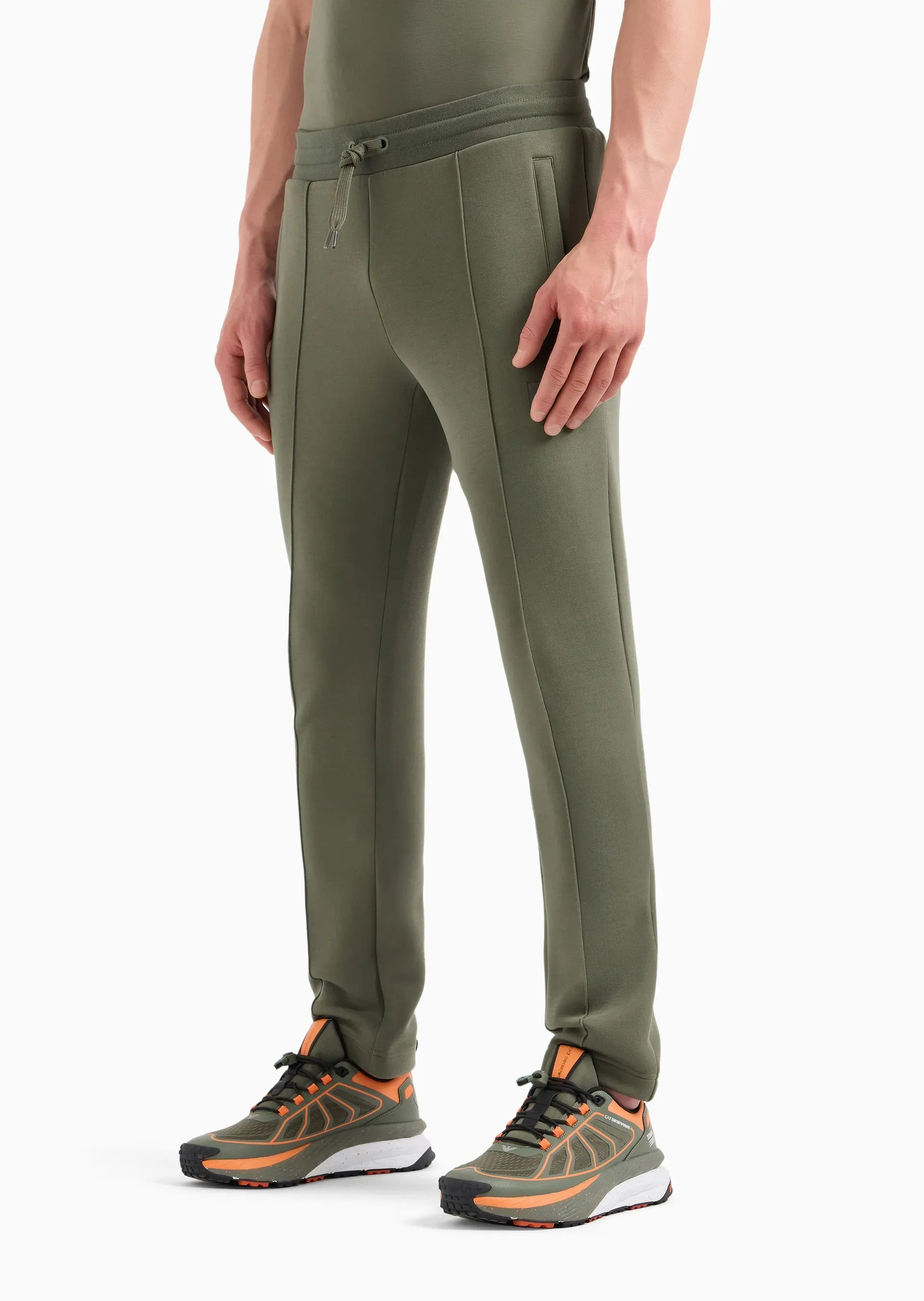 Спортивные брюки