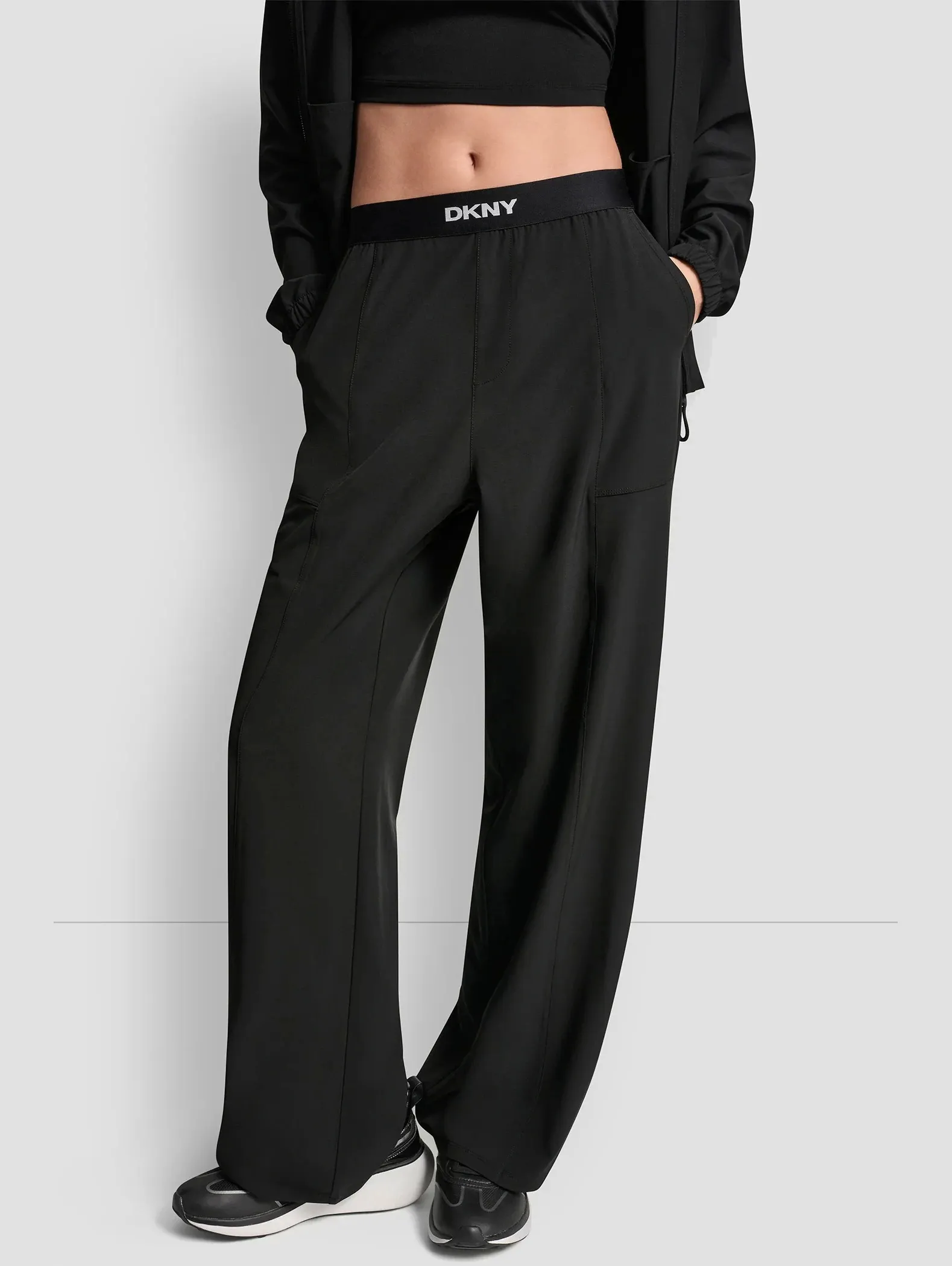 Спортивные брюки