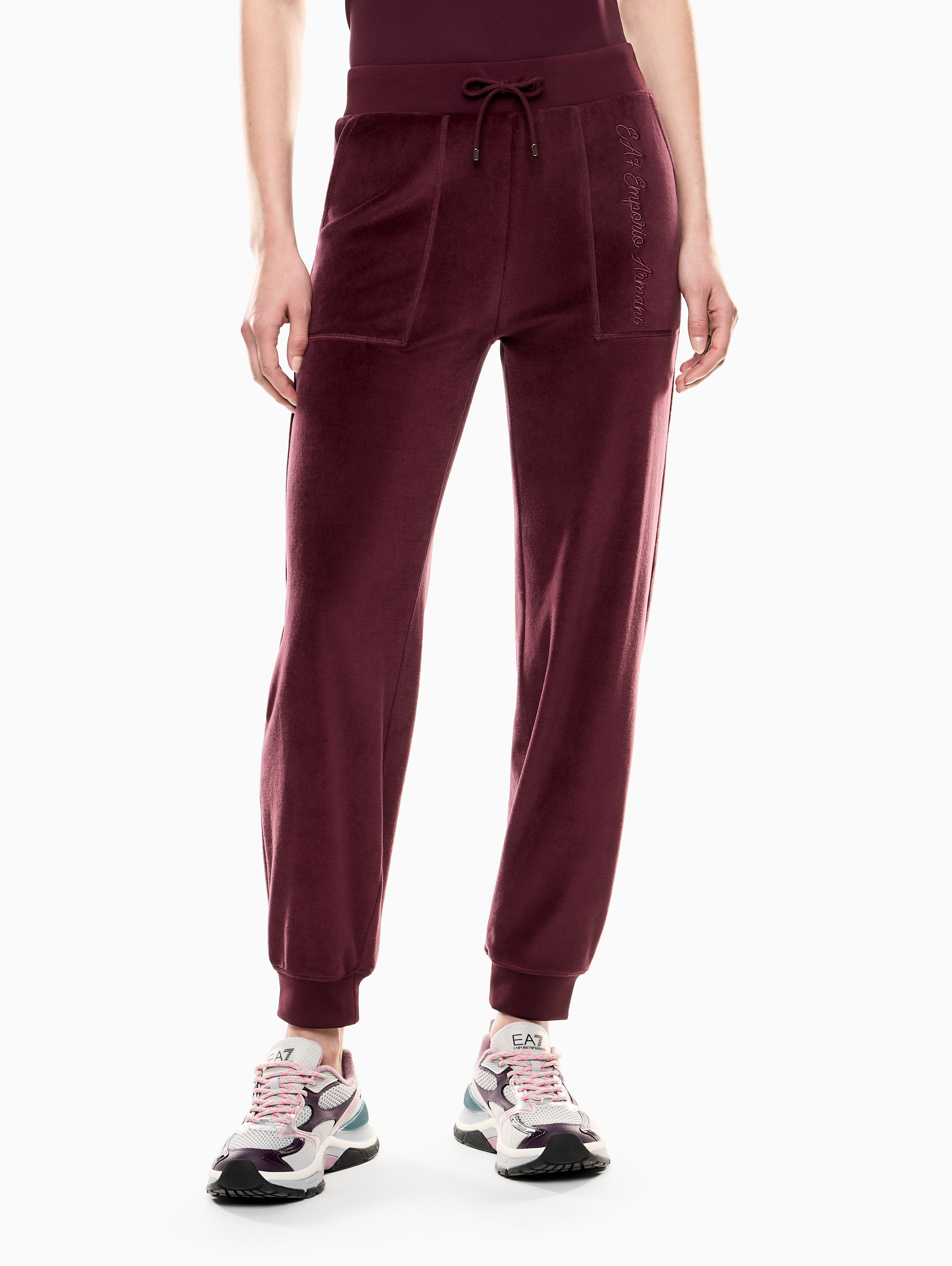 Спортивные брюки