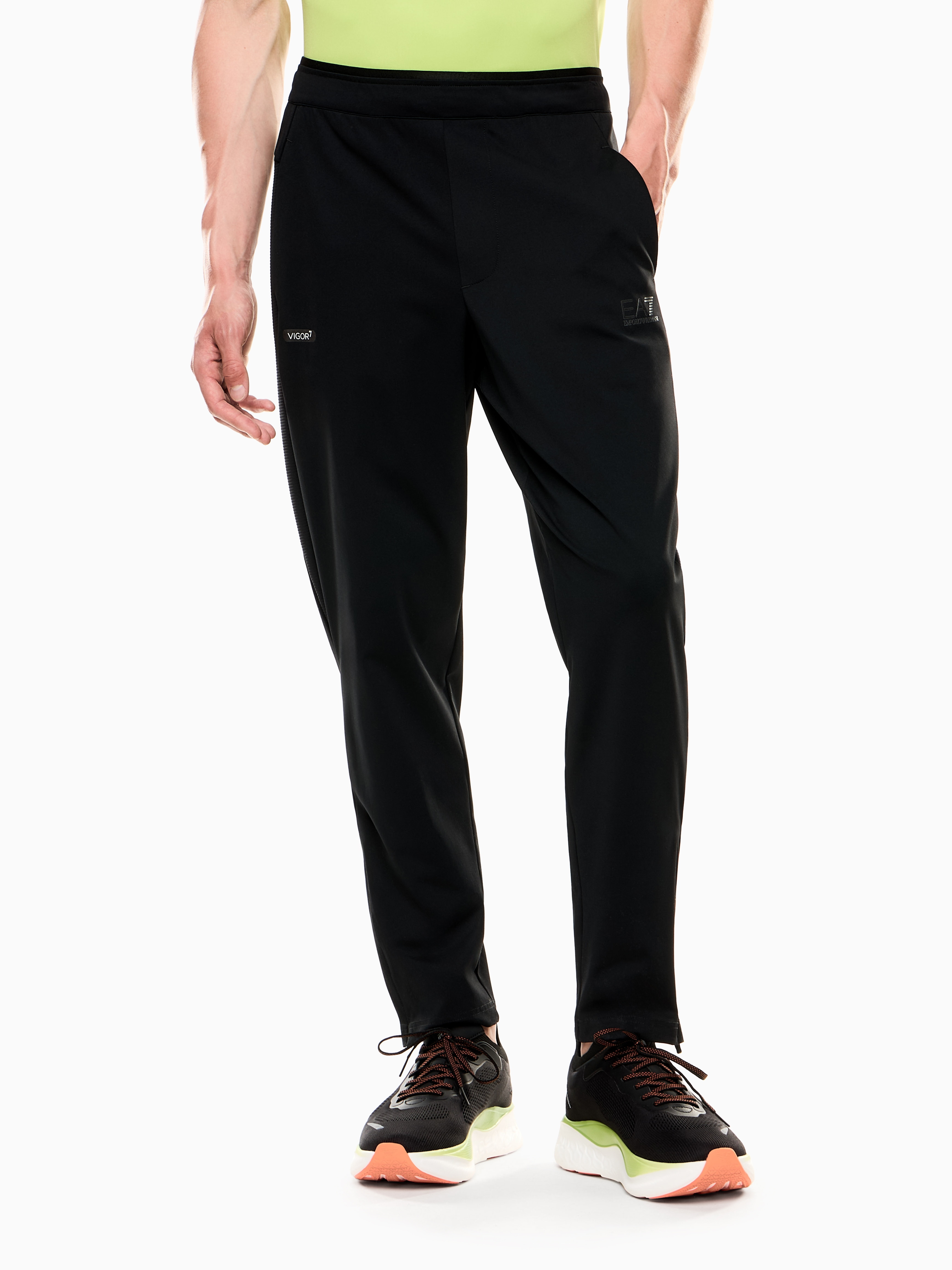 Спортивные брюки