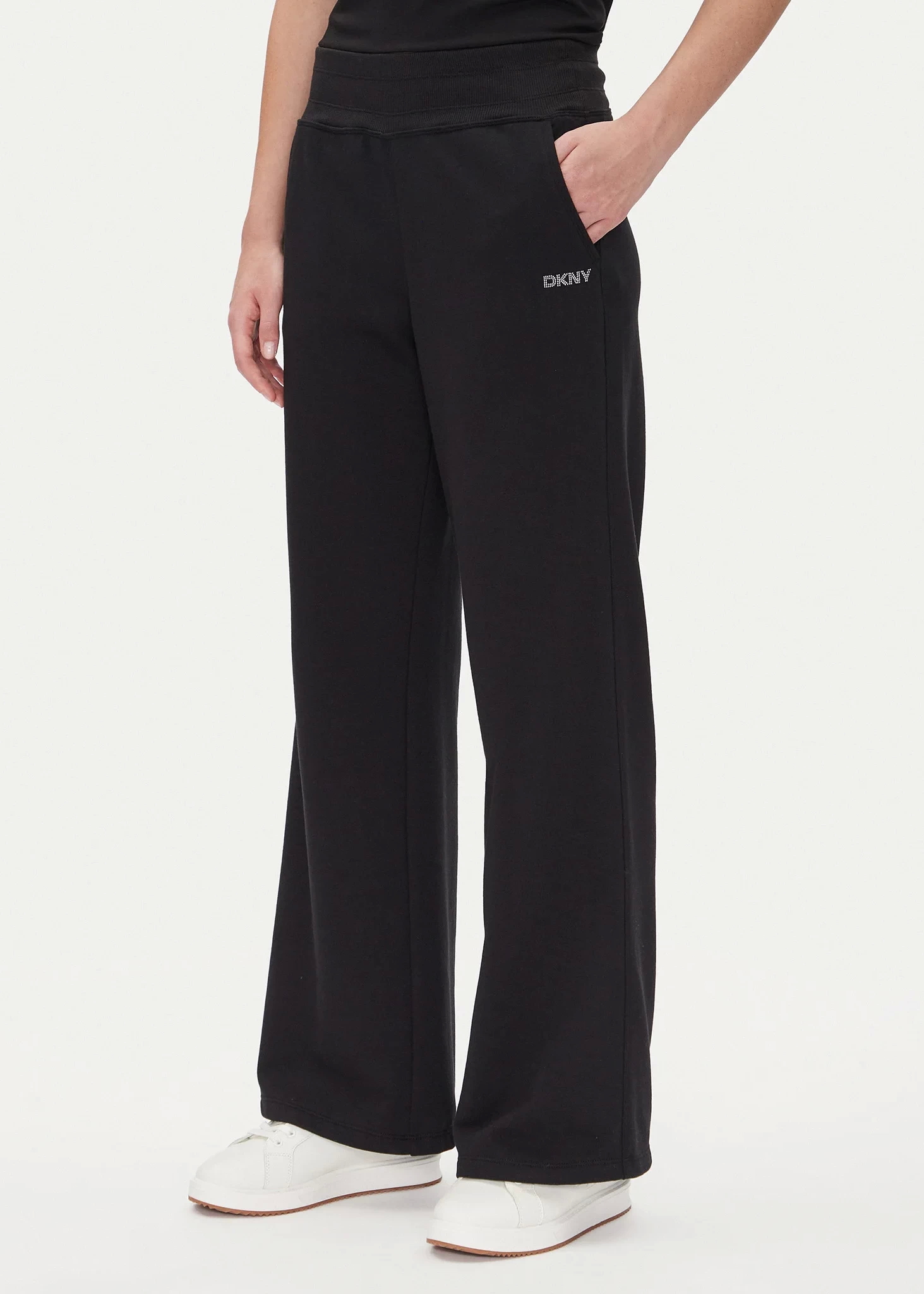 Спортивные брюки