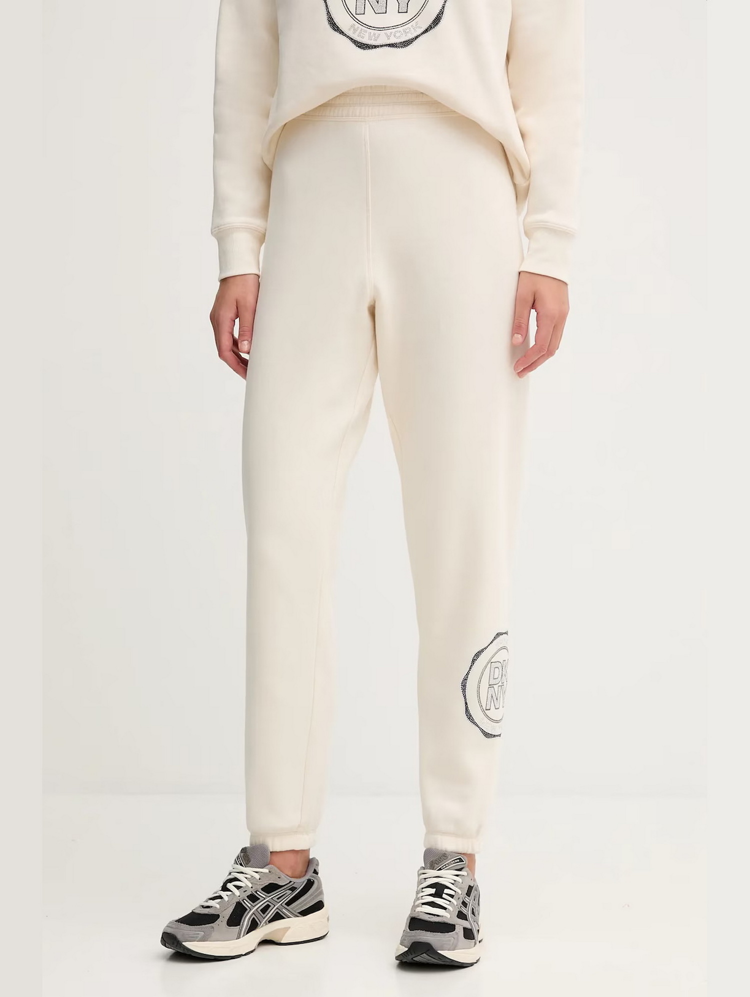 Спортивные брюки