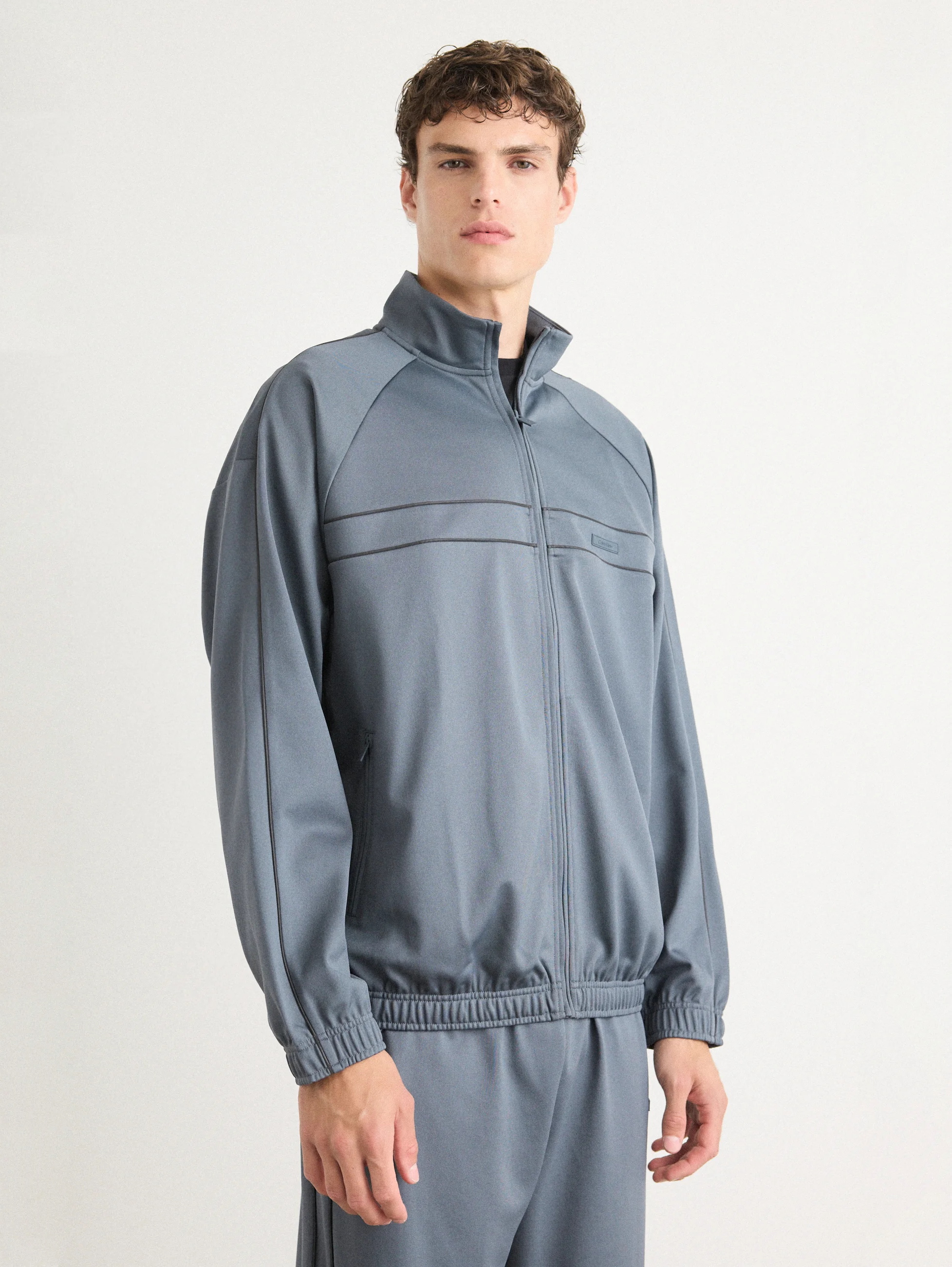 Спортивный верх ZIP