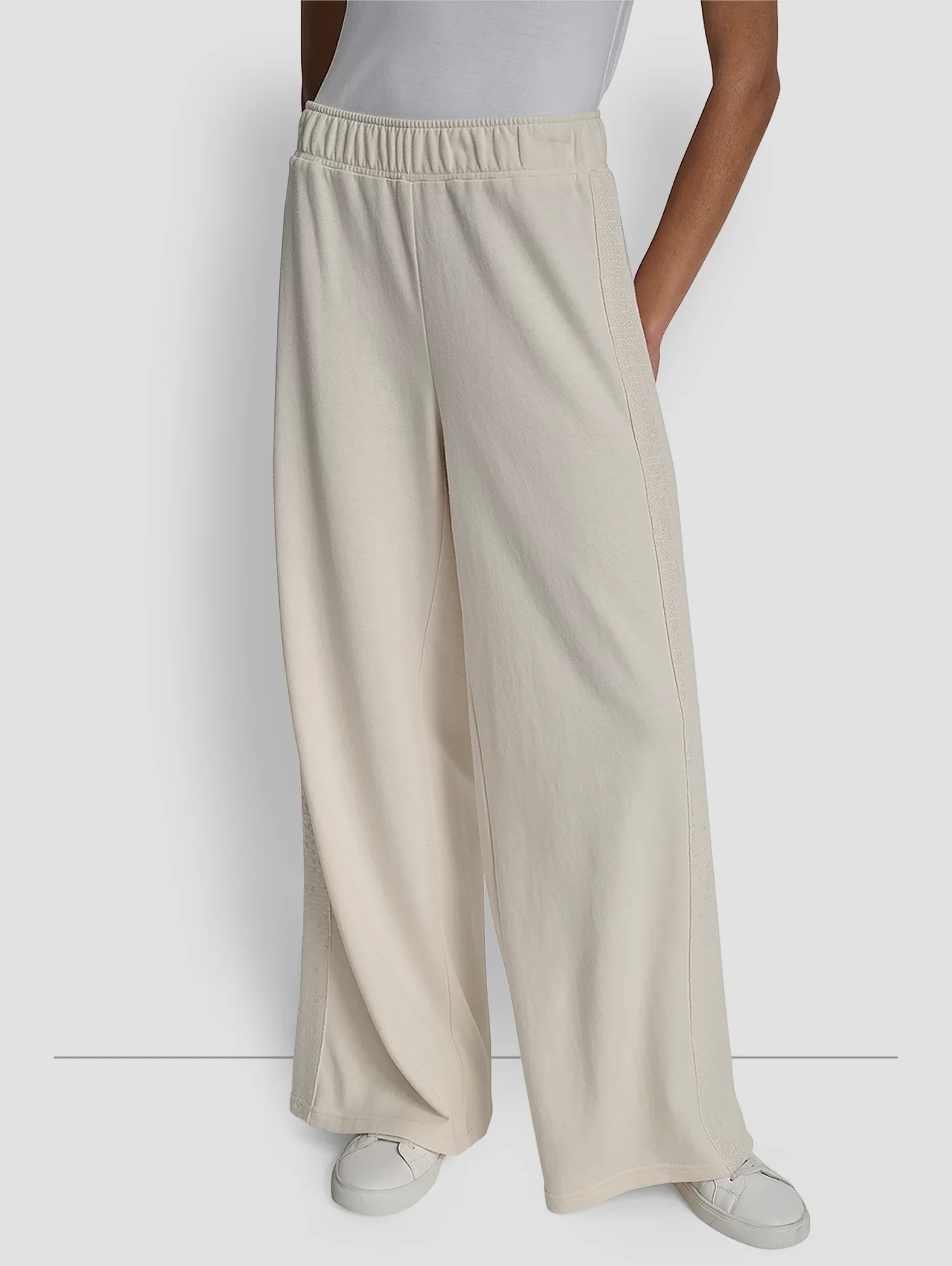 Спортивные брюки