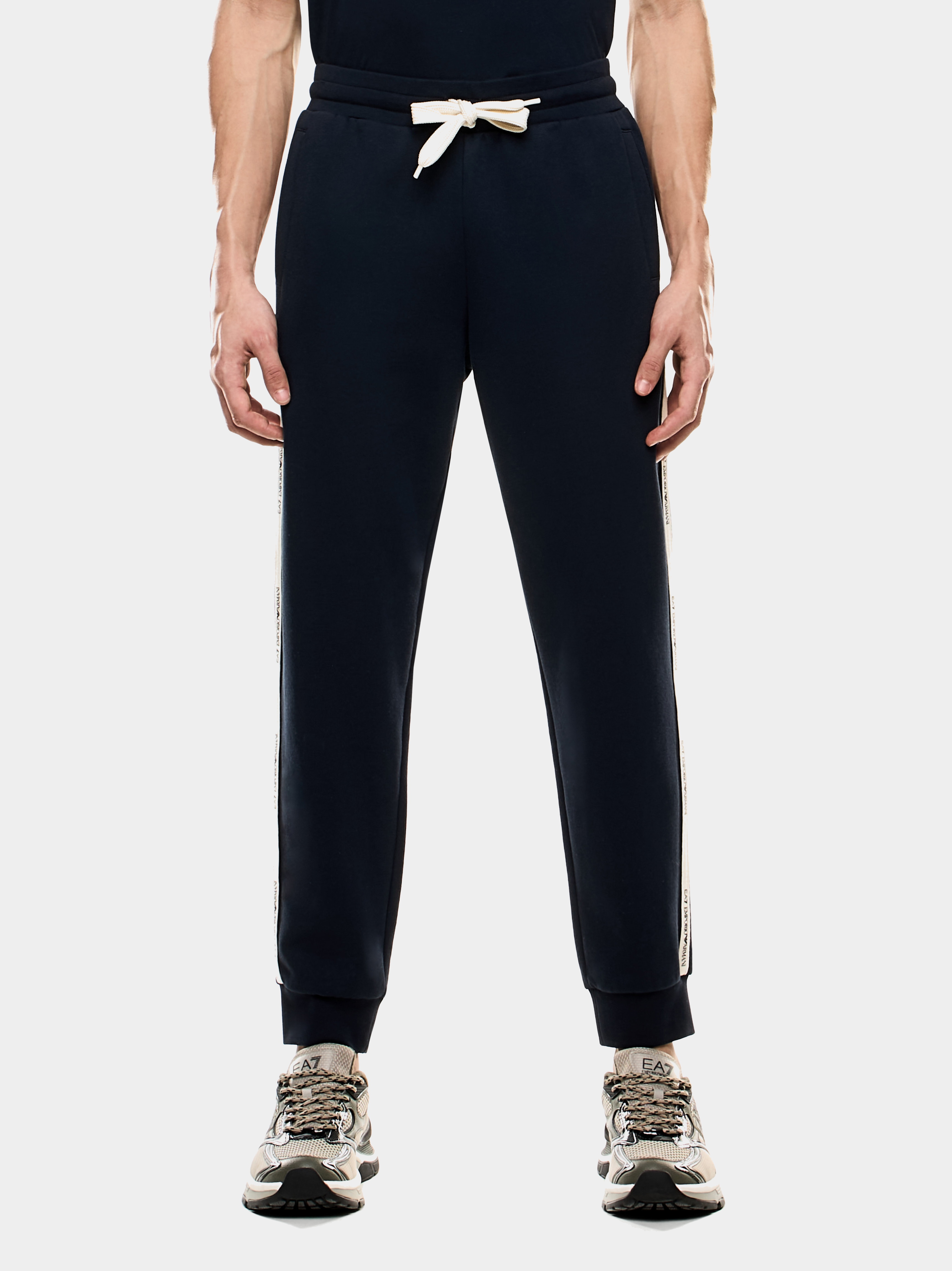 Спортивные брюки