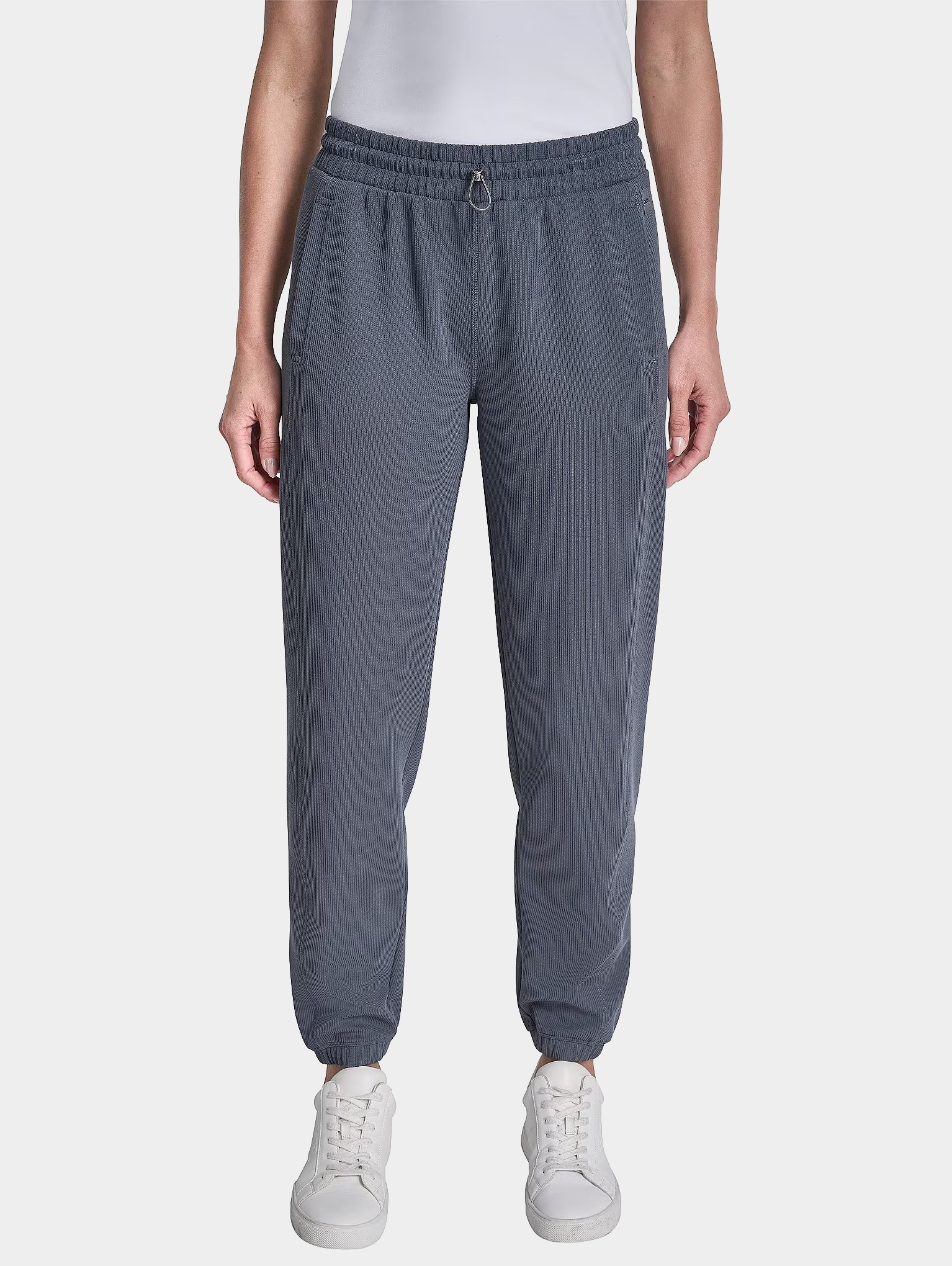 Спортивные брюки