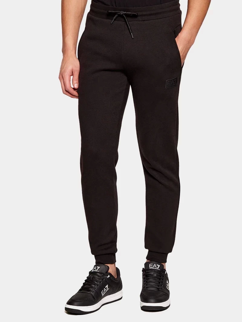 Спортивные брюки