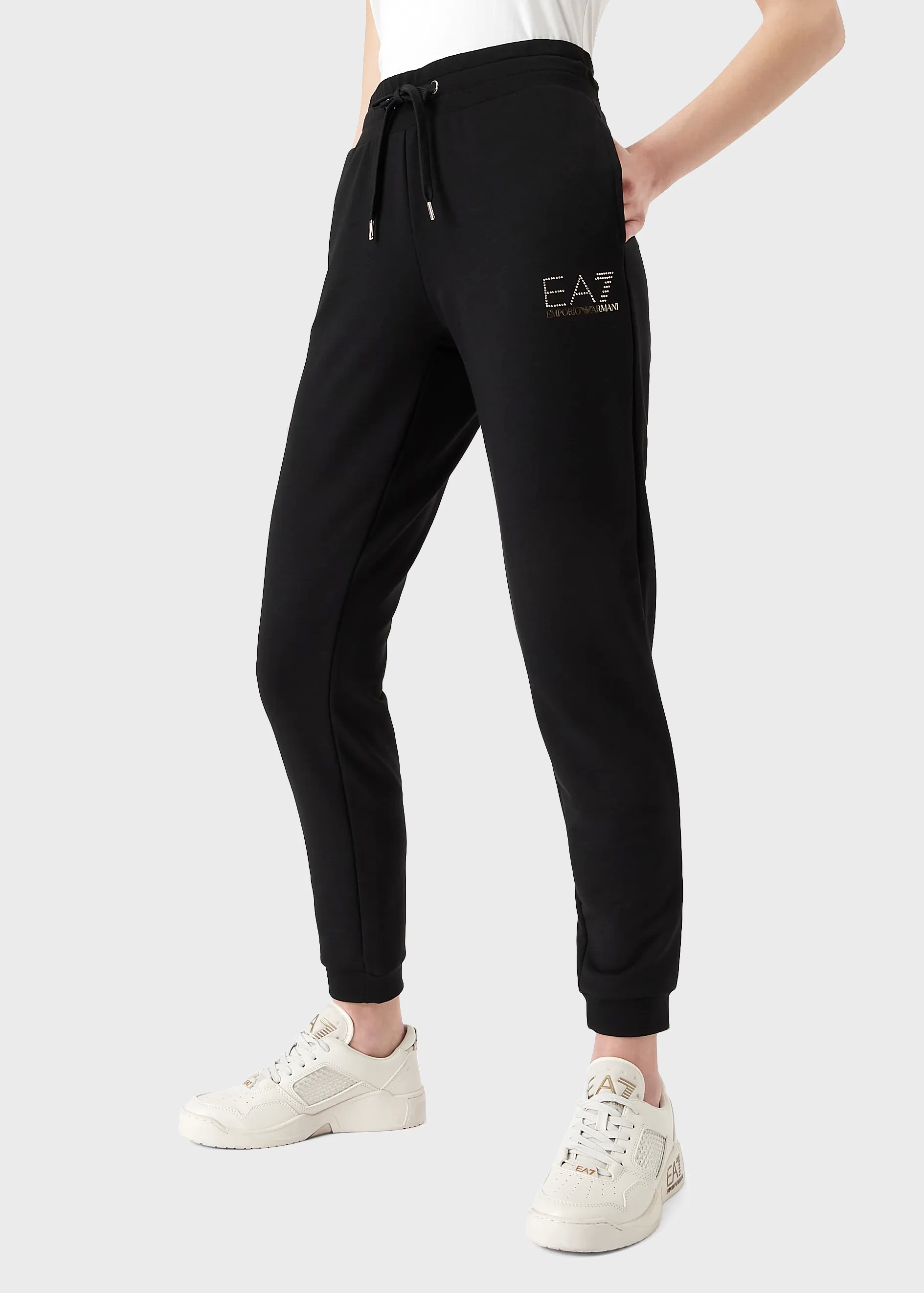 Спортивные брюки