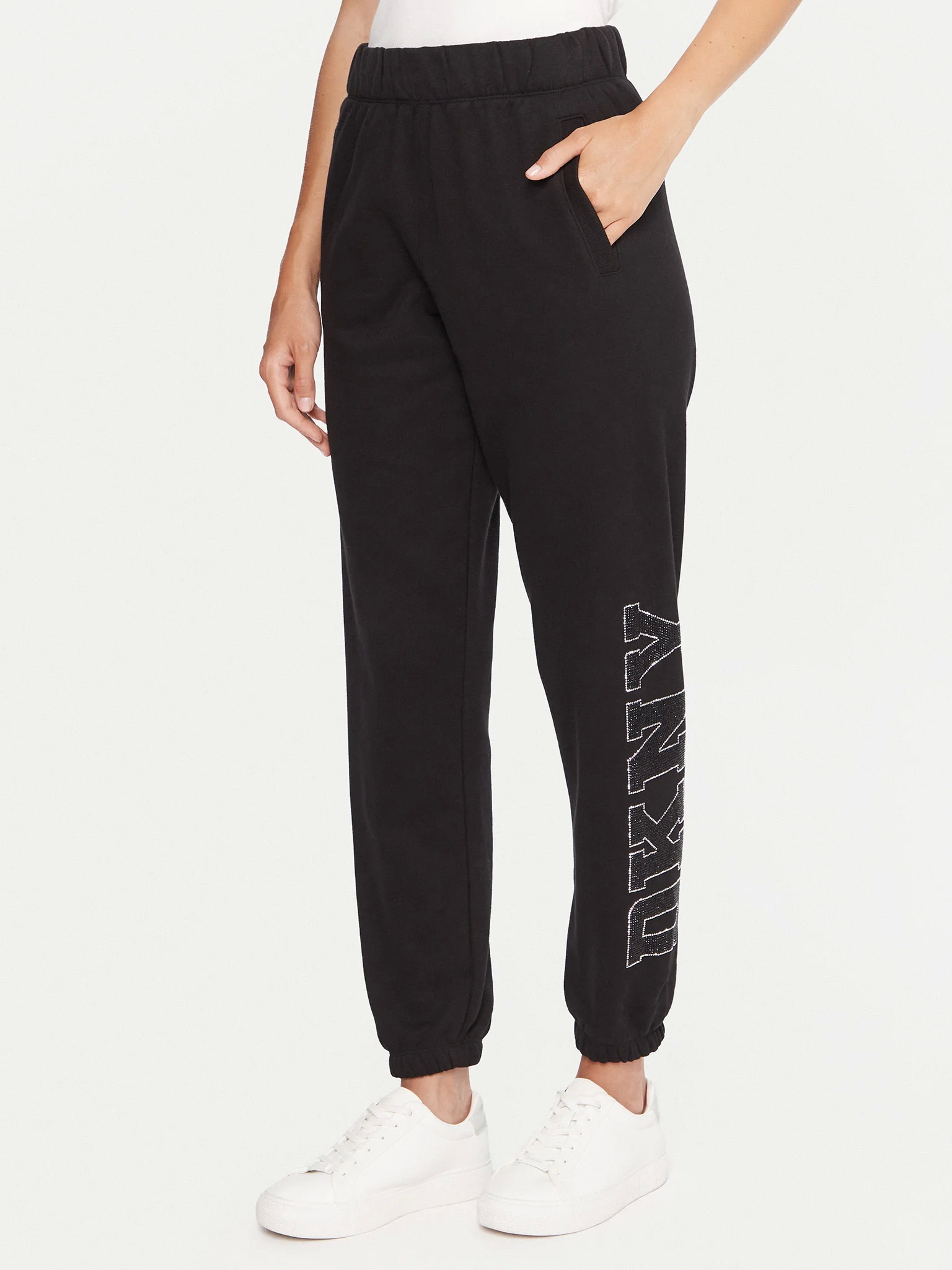 Спортивные брюки