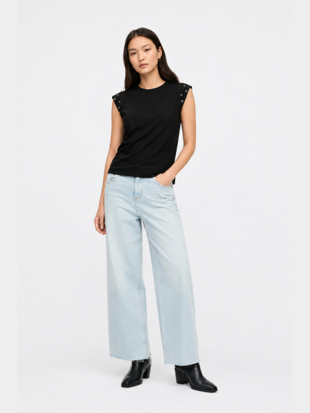 Топ DKNY