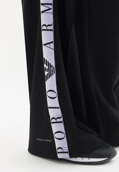 Спортивные брюки EA7