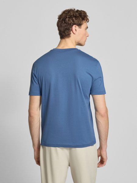 Футболка EA7