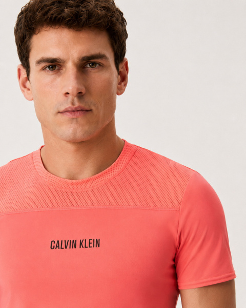 Футболка Calvin Klein