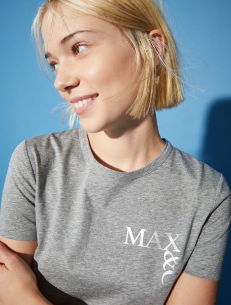 Футболка MAX&Co.