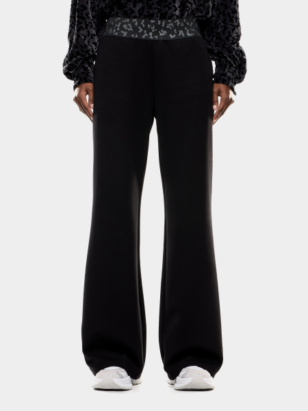 Спортивные брюки