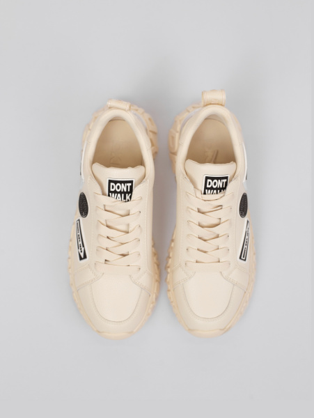 Кроссовки DKNY