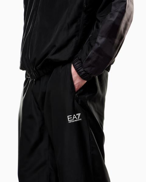 Спортивный костюм ZIP EA7