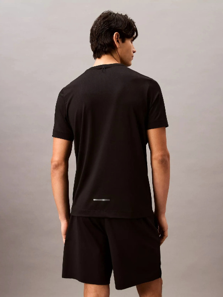 Футболка Calvin Klein