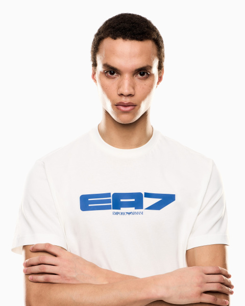 Футболка EA7