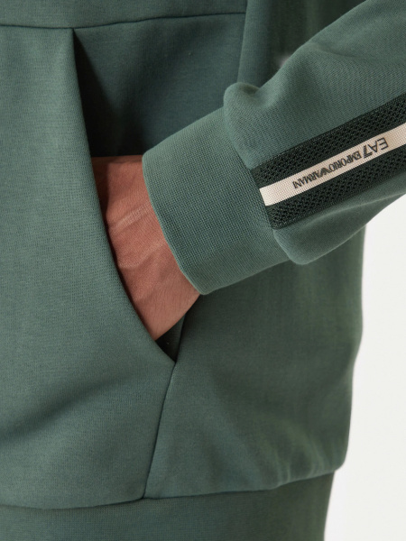 Спортивный верх ZIP EA7