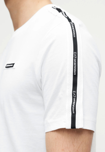 Футболка EA7