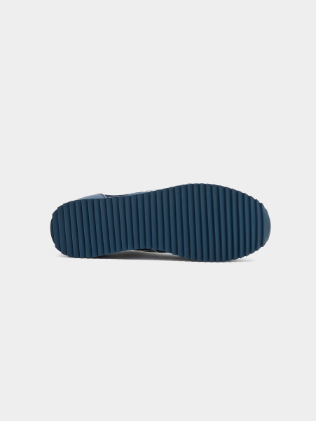 Кроссовки EA7