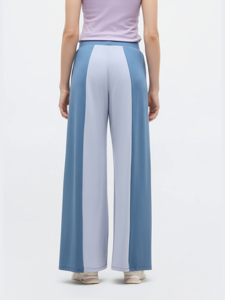 Спортивные брюки EA7