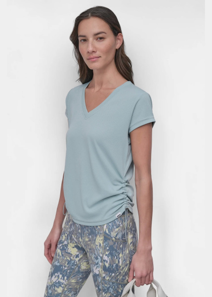 Футболка DKNY