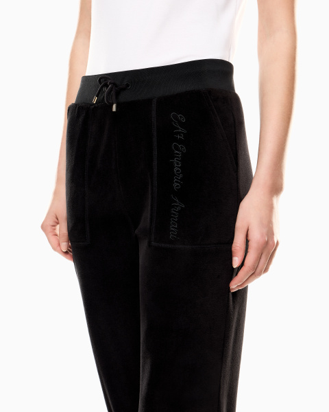 Спортивные брюки EA7