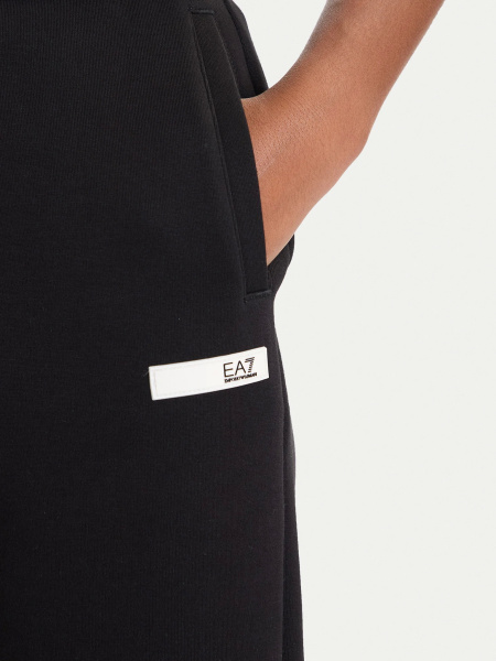 Спортивные брюки EA7