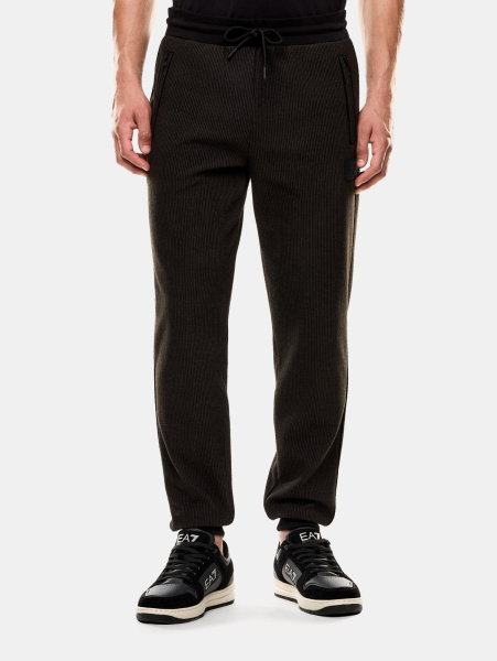 Спортивные брюки Спортивные брюки