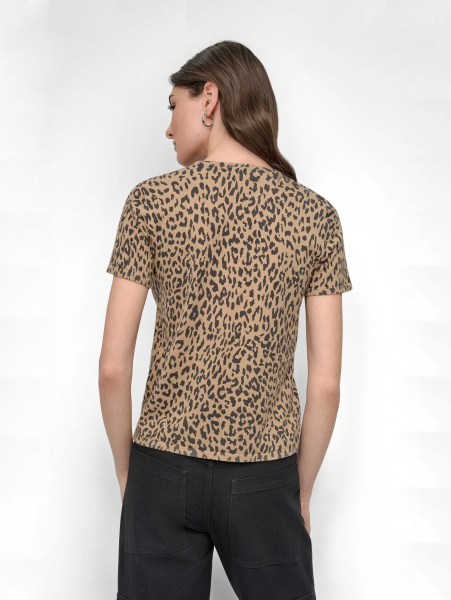 Футболка DKNY