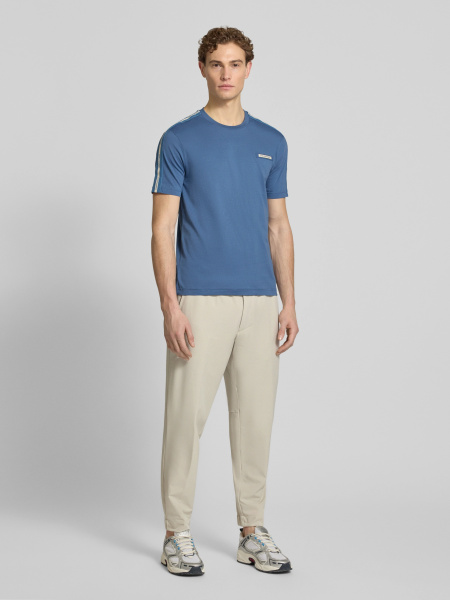 Футболка EA7