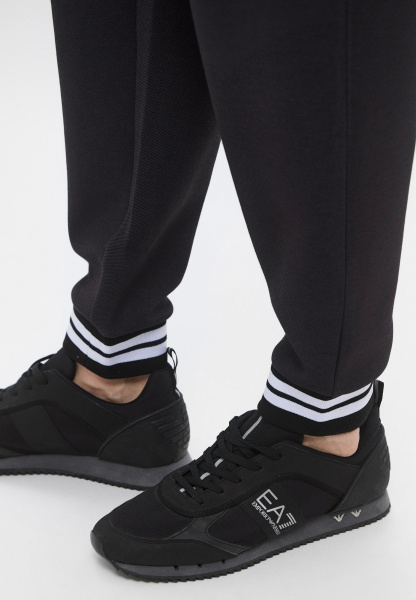 Спортивные брюки EA7 Спортивные брюки EA7