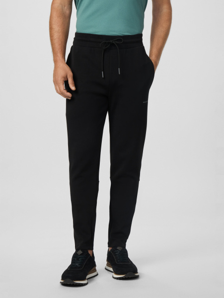 Спортивные брюки