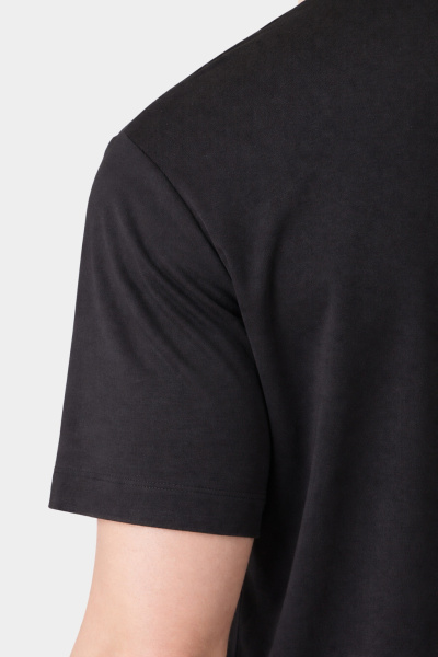 Футболка EA7