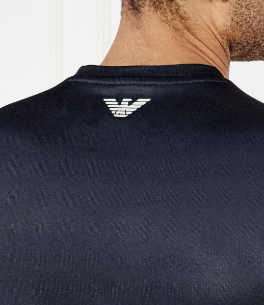 Футболка EA7