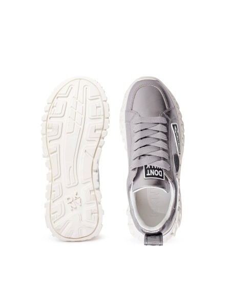 Кроссовки DKNY