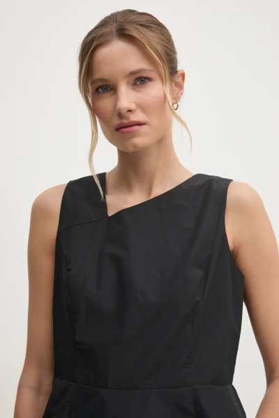 Топ DKNY