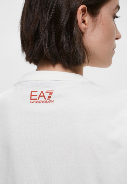 Футболка EA7
