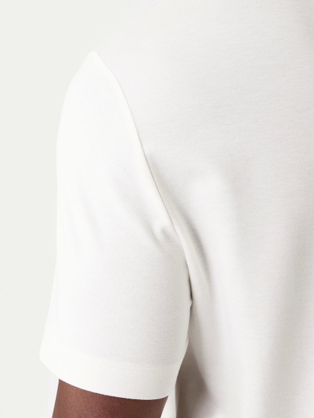 Футболка EA7