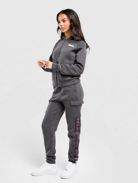 Спортивные брюки EA7