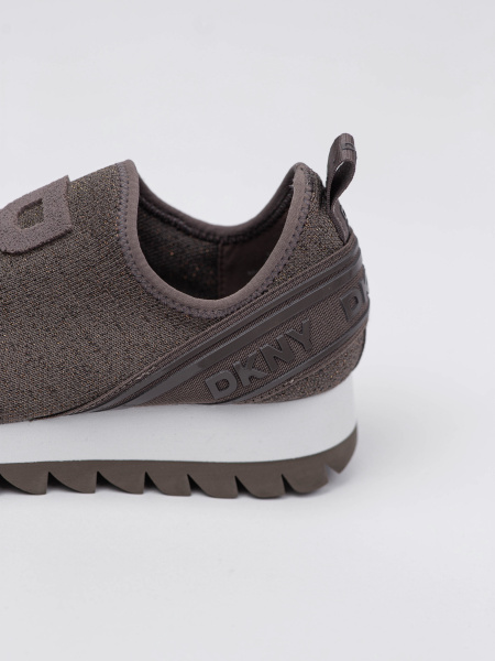 Кроссовки DKNY