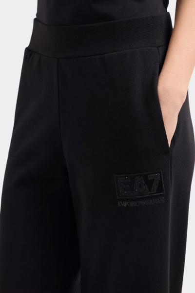Спортивные брюки EA7 Спортивные брюки EA7