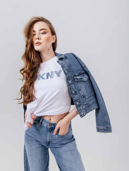 Футболка DKNY