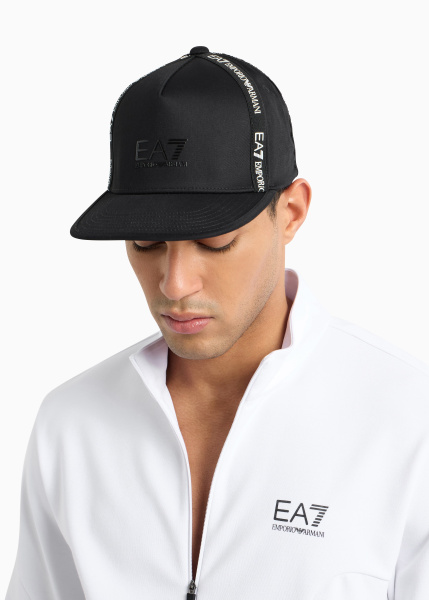 Кепка EA7