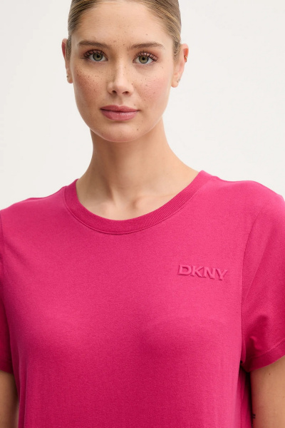 Футболка DKNY